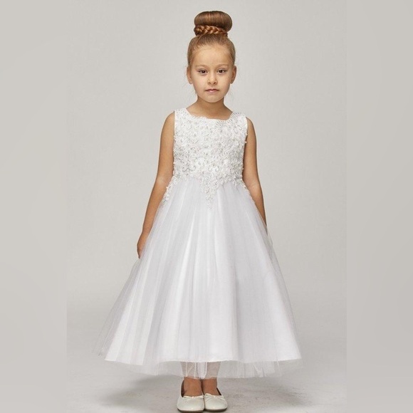 Cinderella Couture Other - Cinderella Couture Girls Sleeveless Tulle Dress with Sequin Bodice